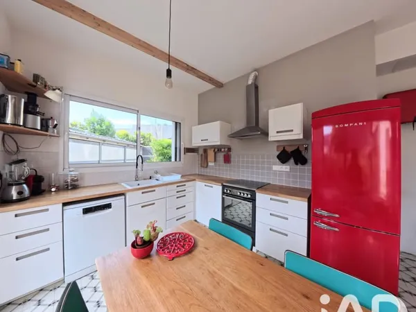 Maison 5 pièces 214 m²
