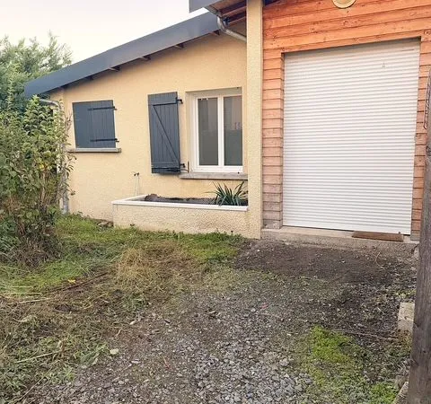 Maison avec terrain et parking
