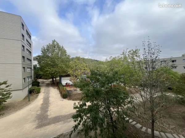 Appartement 4 pièces 77 m²