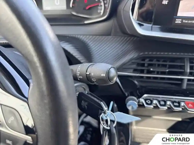 Peugeot 2008 puretech 100 s&amp;s bvm6 — photo 18