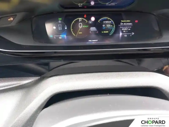 Peugeot 308 phev 225 e-eat8 — photo 17