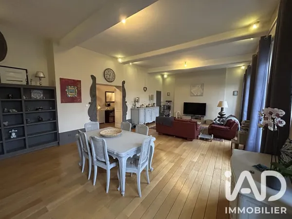 Appartement 7 pièces 230 m²