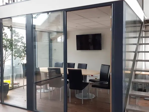 Bureaux 572 m²