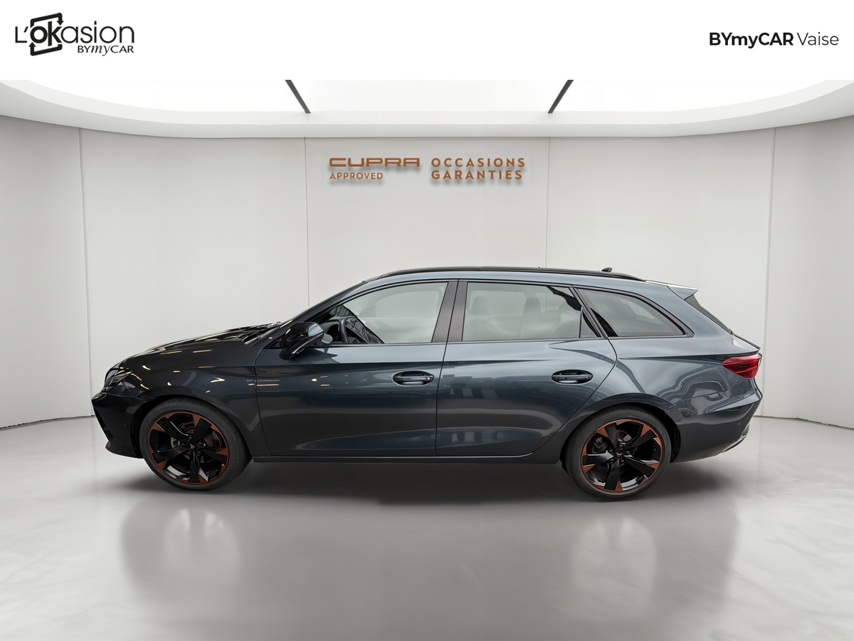 Cupra Leon Sportstourer 1.5 eTSI Hybrid 150 ch DSG7 — photo 2