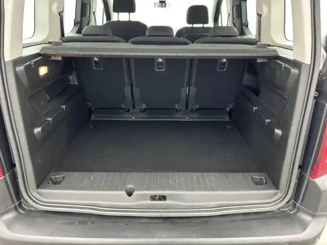 Citroën Berlingo e- taille m 136 ch 100 kwh automatique — photo 26
