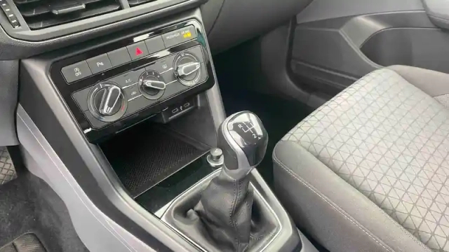 Volkswagen T-Cross 1.0 tsi 95 start/stop bvm5 — photo 47