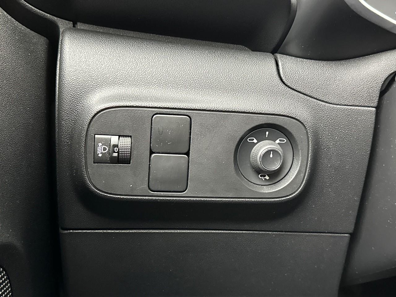 Citroën C3 puretech 110 s&s bvm6 shine pack — photo 16