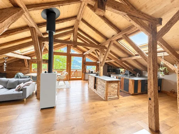 DOMANCY coteau Chalet T5 170 m2 847 000 EUR
