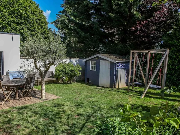 Vends maison - 125.57 m² - 4 pièces, 3 chambres - Chatillon 92320