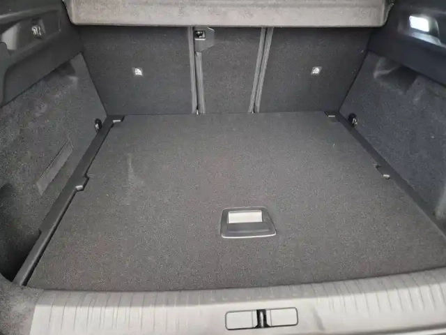 Peugeot 3008 hybrid 145 e-dcs6 — photo 32
