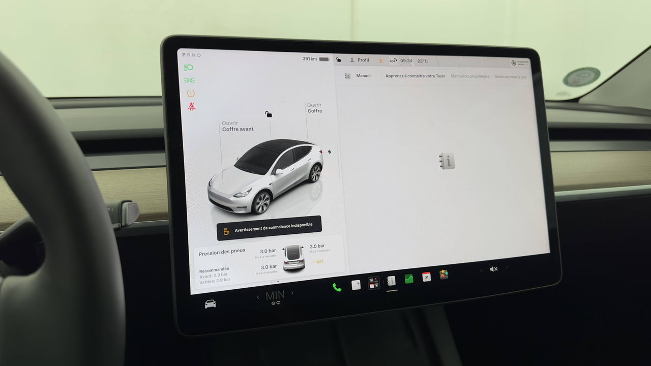 Tesla MODEL Y RWD — photo 31