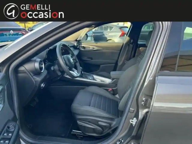 Alfa Romeo Tonale 1.3 phev 280ch ti at6 e-q4 — photo 9