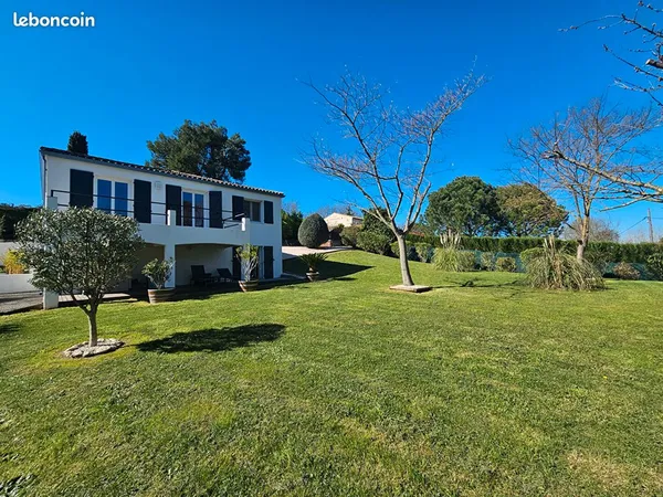 Propriété 6 pièces 140 m²