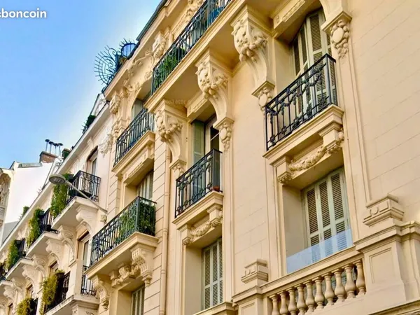F2 de 33 m2, Immeuble Pierre de taille, hausmannien