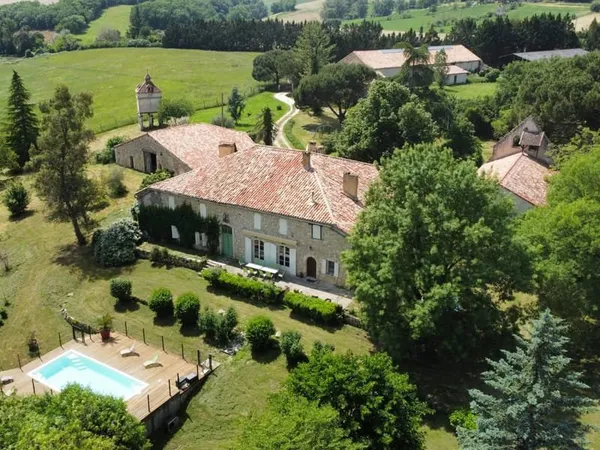 Maison et villa de prestige Vente Cuq 17p 350m² 950000€