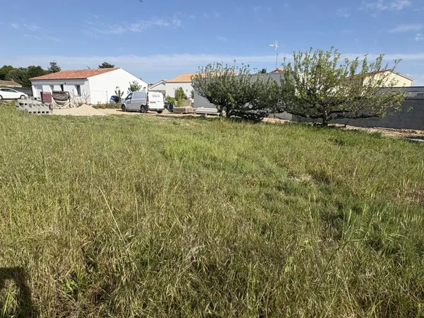 Terrain 523 m²