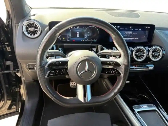 Mercedes Gla 200 d 150ch amg line 8g-dct — photo 10