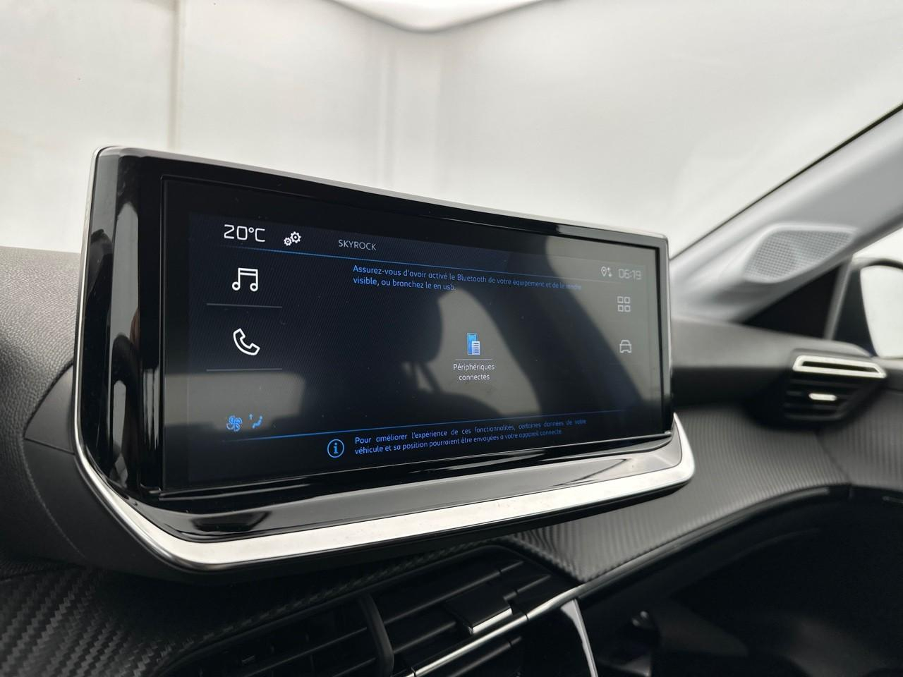 Peugeot 208 puretech 100 s&s bvm6 active — photo 23
