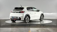 Peugeot 208 e-208 136ch GT — photo 5