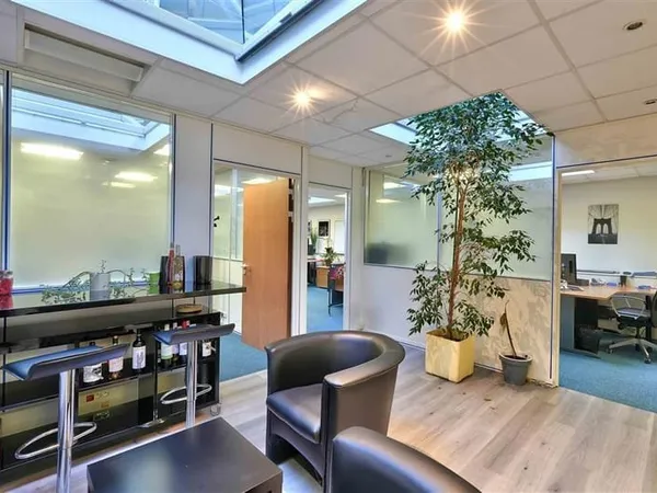 Bureaux à vendre de 167 m² en bon état