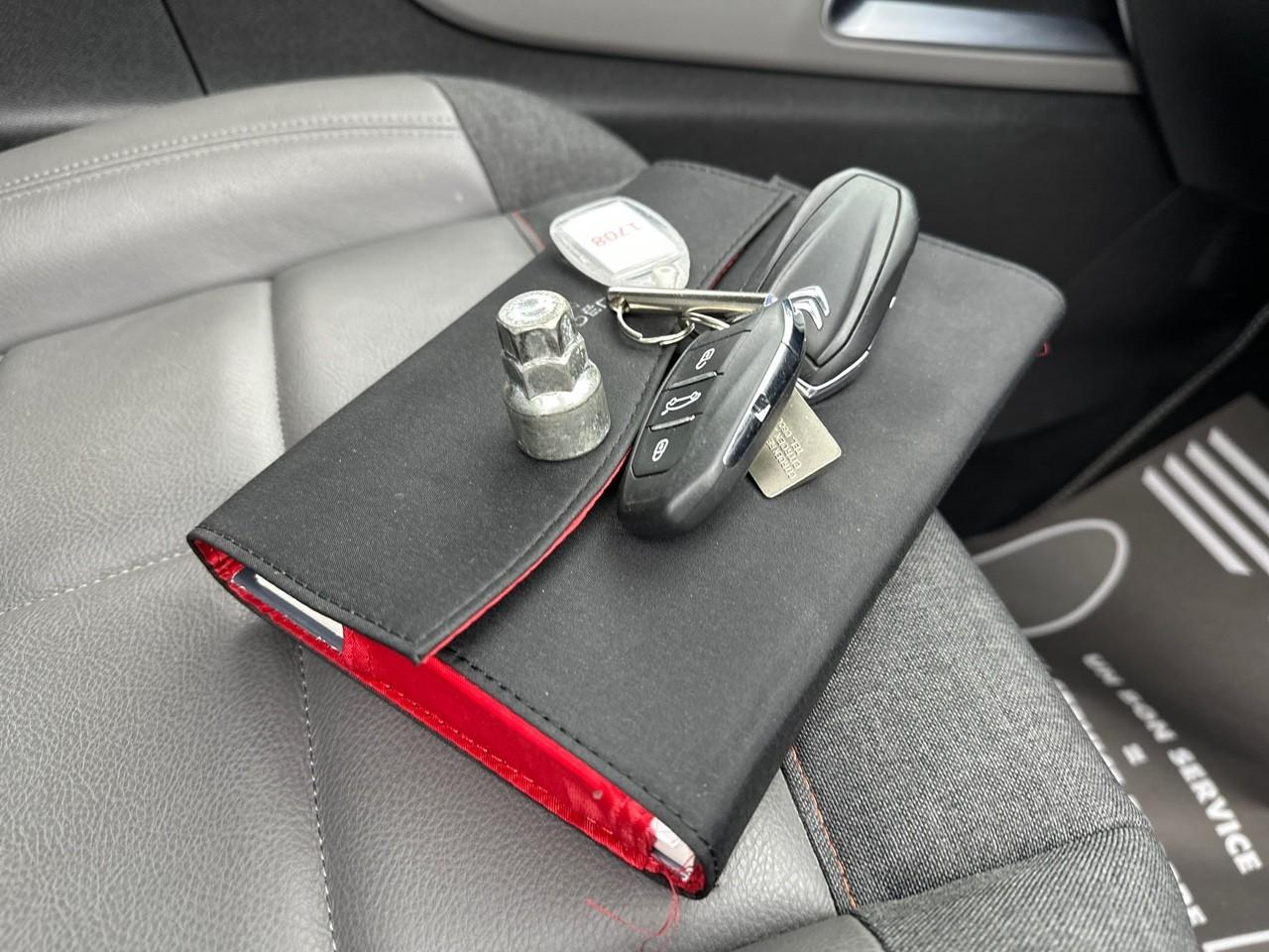 Citroën C5 Aircross hybride rechargeable 225 s&s e-eat8 shine pack — photo 38