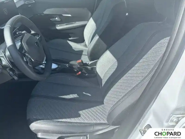 Peugeot 208 hybrid 100 e-dcs6 — photo 11