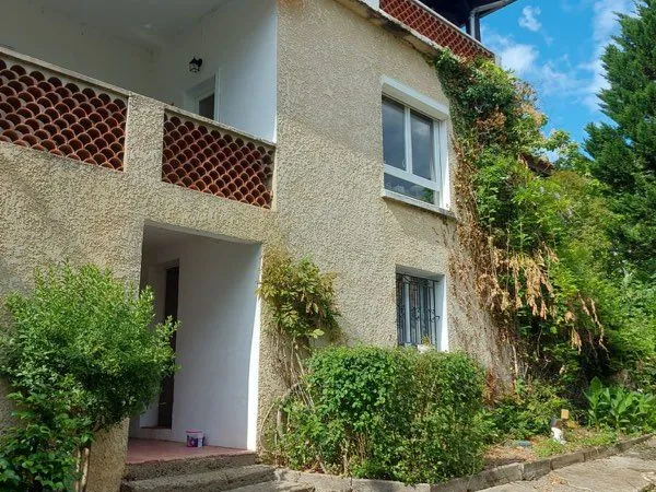 Maison de caractère avec vue imprenable sur les Pyrénées - 250 m2 - Terrain de 6600m2