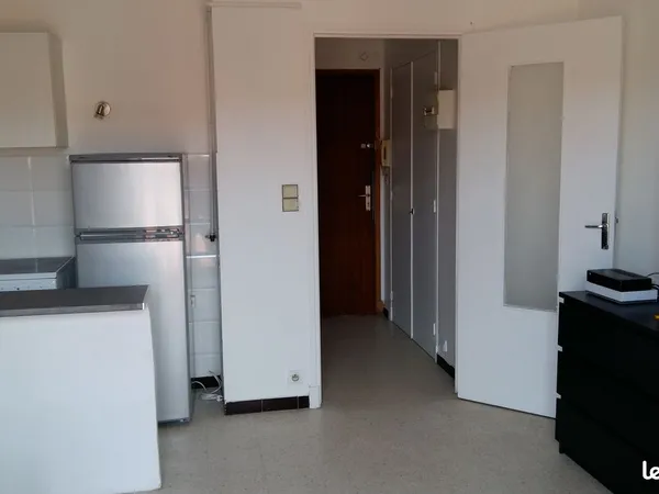 Studio meublé 25m², St Laurent du var Mairie