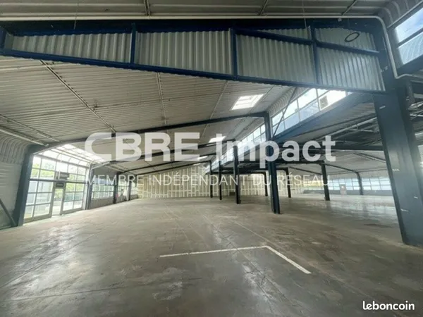 LOCAL D'ACTIVITE 1868 m² REIMS