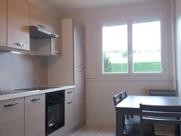 T1 meublé de 34 m² avec parking et cave - Saran (Secteur Cap Saran)