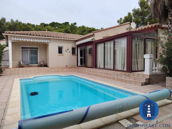 Maison de plain-pied 4 pièces 163 m²