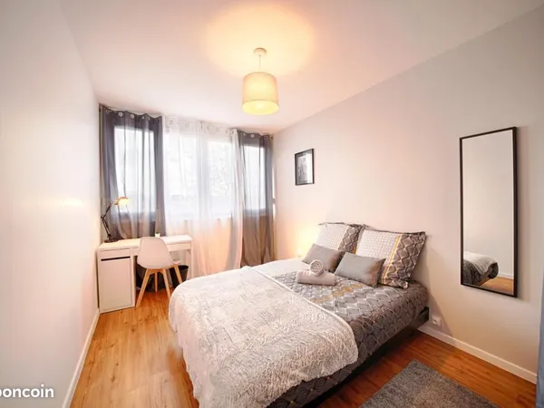 Chambre 4 pièces 71 m²