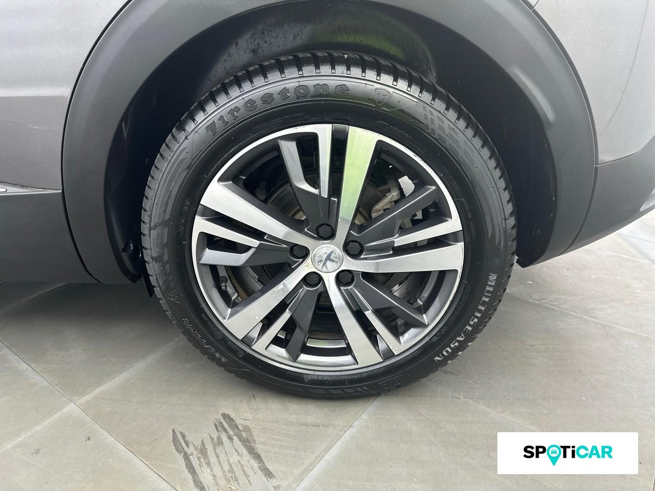 Peugeot 3008 hybrid 225ch allure pack e-eat8 — photo 11