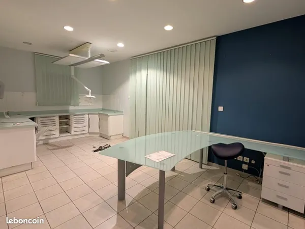 Commerce santé 106 m²