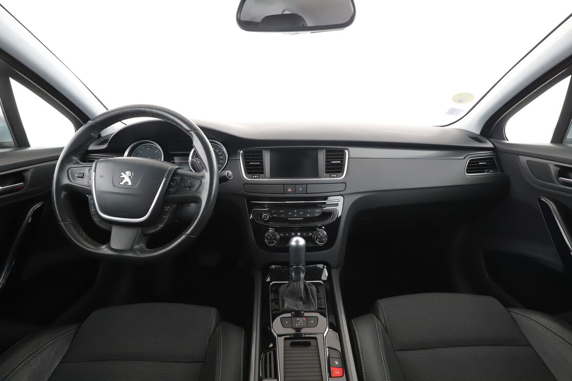 Peugeot 508 2.0 Blue-HDi Allure EAT6 — photo 11