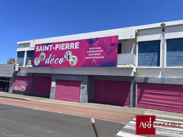Local commercial 1 100 m²