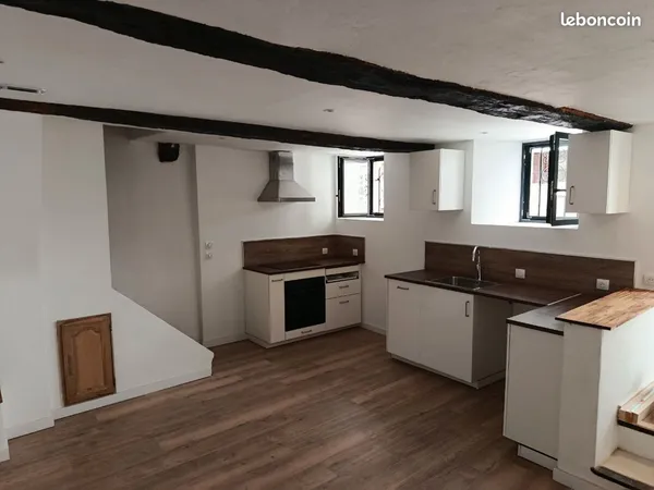 Location 3 pièces 47m2 Vence 06140 quartier centre climatisé