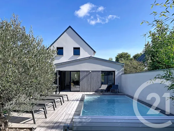 Maison 10 pièces 220 m²