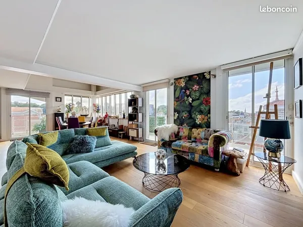 Appartement 6 pièces 186 m²