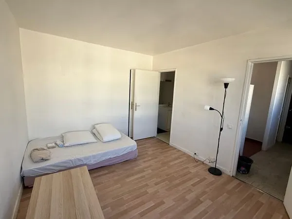 Studio 1 pièce 25 m²