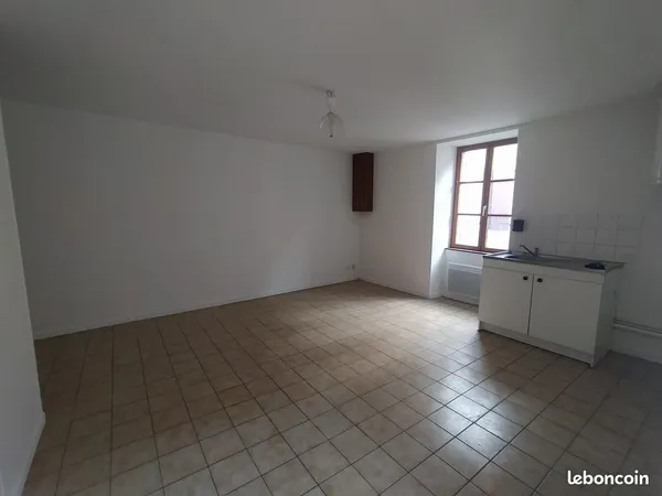 Appartement 2 pièces à louer - Clamecy - 350 charges comprises