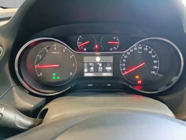 Opel Grandland X 1.2 turbo 130 ch ecotec — photo 6