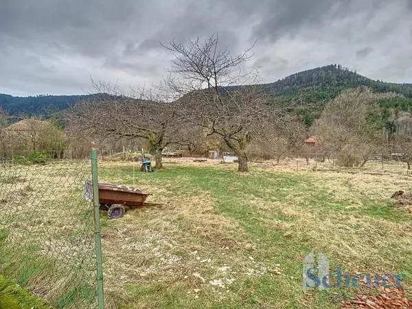 Terrain 832 m²
