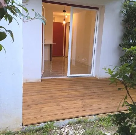 T2 Ascain rez-de-jardin, 36 m² d'extérieur, parking