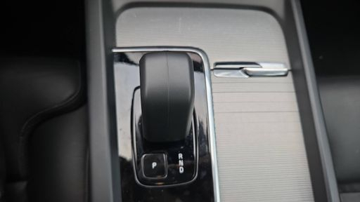 Volvo XC60 T6 Recharge 2.0 Ti 253 Plug in Hybrid 145 AWD Geartronic8 - Plus Style Dark – 2024 – 42063 km – Hybride rechargeable – Boîte Automatique — photo 49