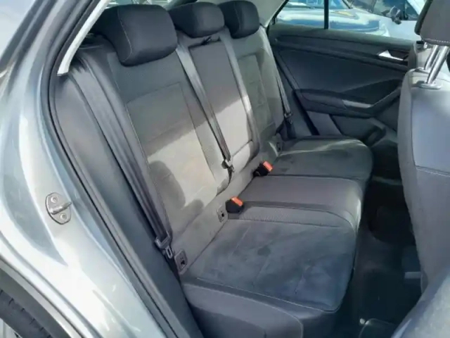 Volkswagen T-Roc 1.5 tsi evo 150ch style dsg7 — photo 13