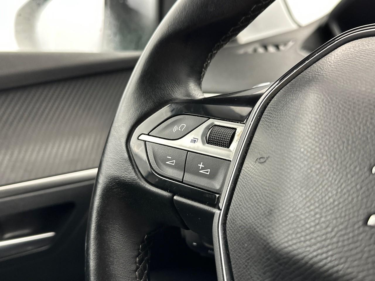 Peugeot 3008 hybrid 225 e-eat8 allure — photo 20