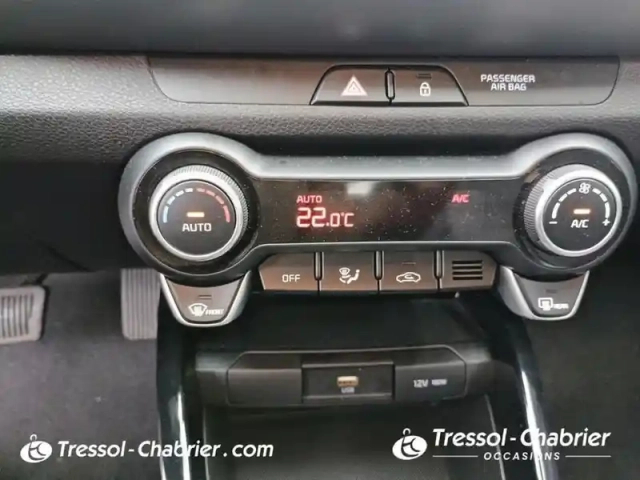 Kia Stonic 1.0 t-gdi 100 ch dct7 active — photo 22