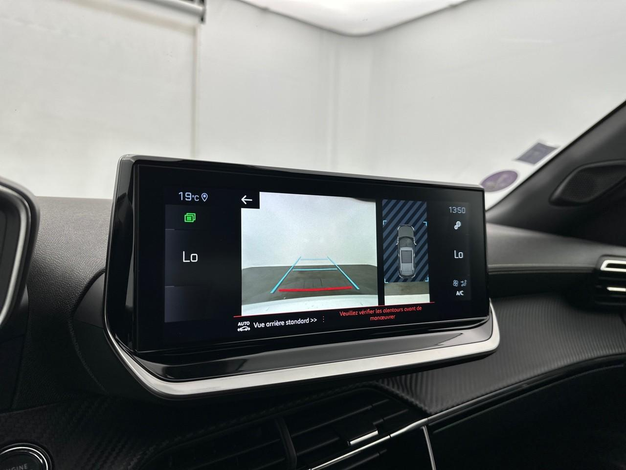 Peugeot 2008 puretech 130 s&s eat8 gt — photo 26
