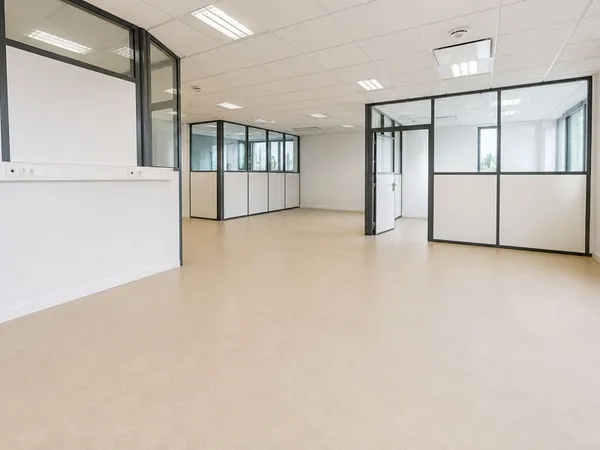 Local professionnel 95 m²
